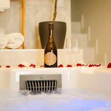 Maison Et Sauna, Coeur De La Normandie בית נופש Ranville